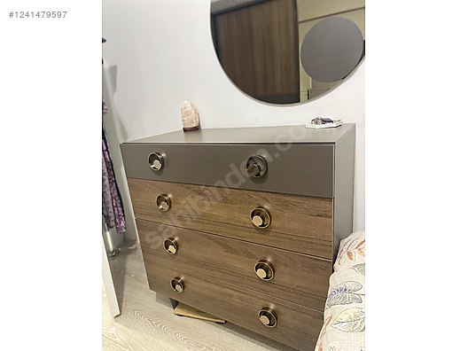 Used & Brand New Items / Home Decor / Furniture / Bedroom / Bedroom Furniture Set