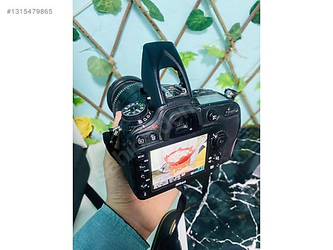 DSLR / Nikon / D7100 / Nikon D 7100 24 85lens takılı üstünde