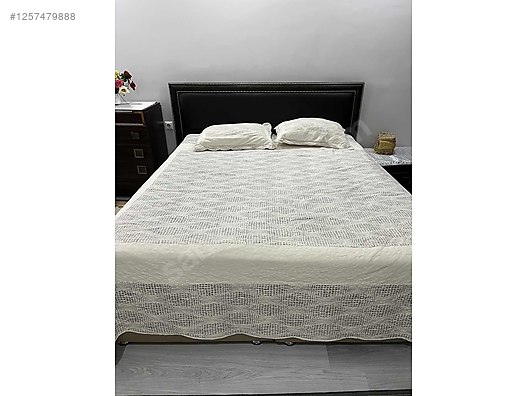 Used & Brand New Items / Home Decor / Furniture / Bedroom / Bedroom Furniture Set