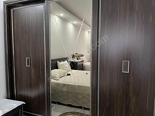 Used & Brand New Items / Home Decor / Furniture / Bedroom / Bedroom Furniture Set