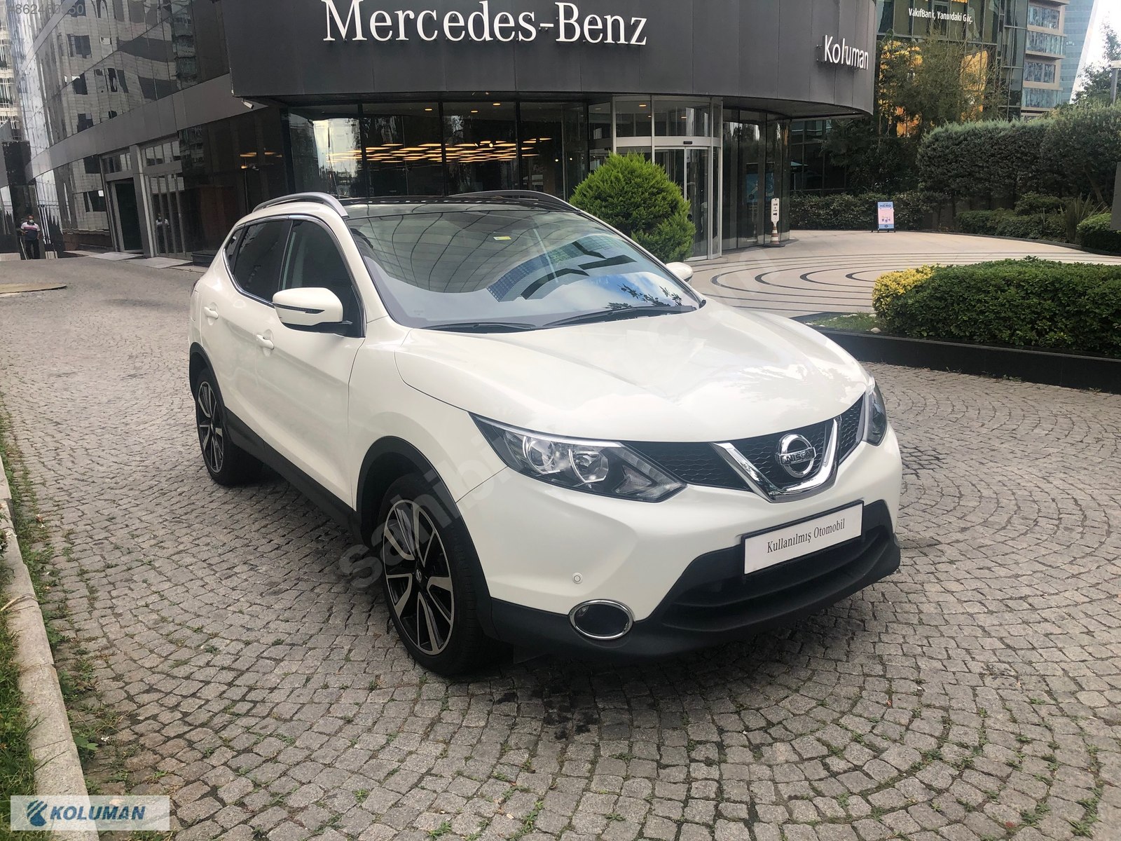 Nissan / Qashqai / 1.6 dCi / Black Edition / Koluman