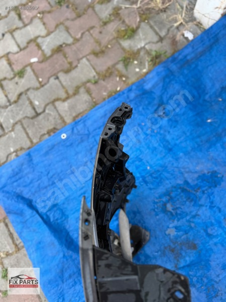 Mercedes GLA Tampon (Ön)