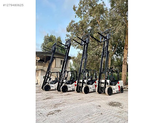 Machinery / Industrial / Carrying & Stacking Equipment / Forklifts / For Sale / Ceylift