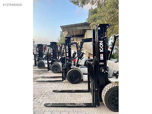 Machinery / Industrial / Carrying & Stacking Equipment / Forklifts / For Sale / Ceylift