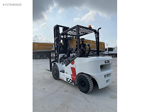 Machinery / Industrial / Carrying & Stacking Equipment / Forklifts / For Sale / Ceylift