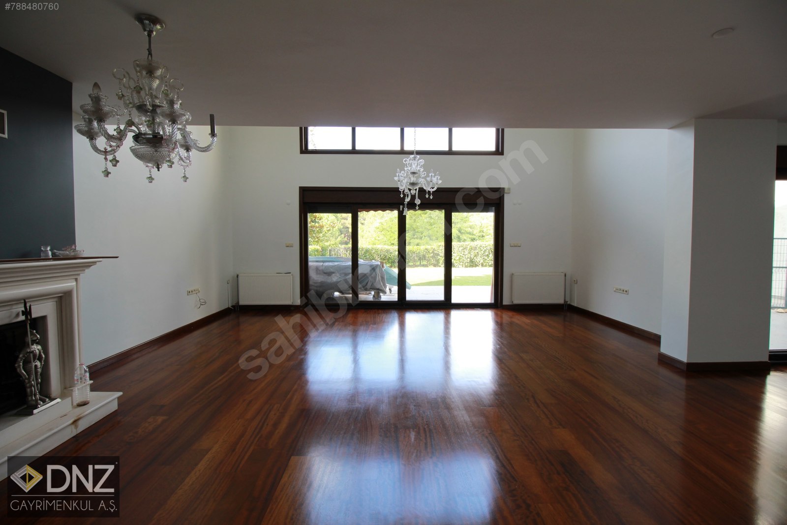 Emlak Ofisinden 6+2, 450 m² Kiralık Villa 15.000 TL�ye