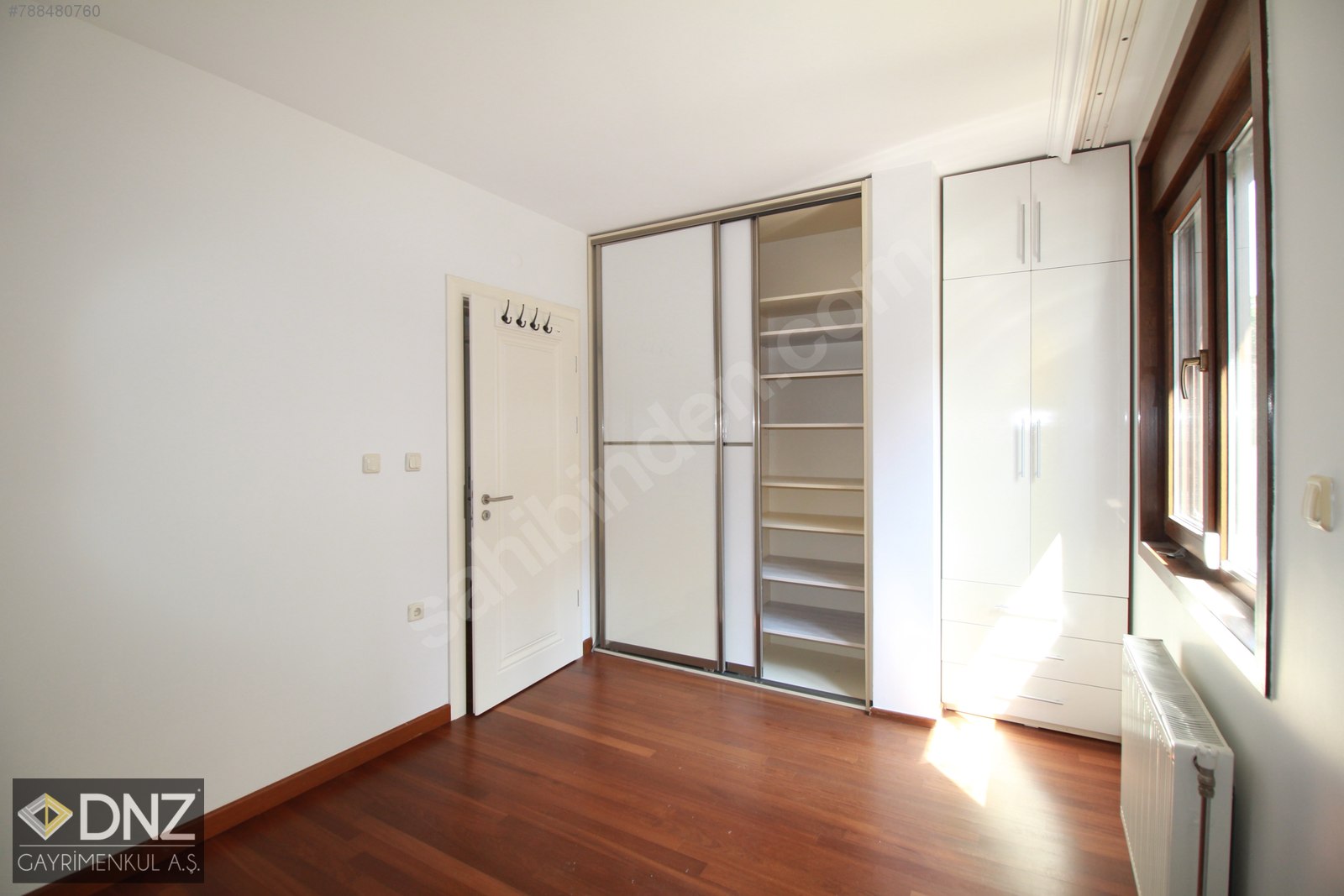 Emlak Ofisinden 6+2, 450 m² Kiralık Villa 15.000 TL�ye