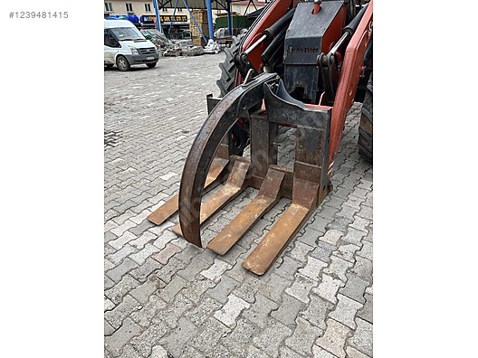 İş Makineleri & Sanayi / Tarım Makineleri / Traktör / New Holland / T4.95F