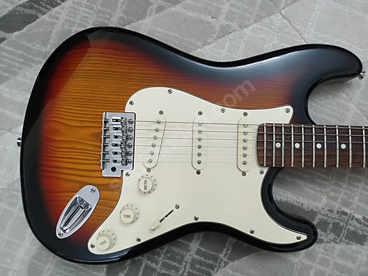 İkinci El ve Sıfır Alışveriş / Müzik / Müzik Aletleri / Telli Çalgılar / Gitar / Elektro