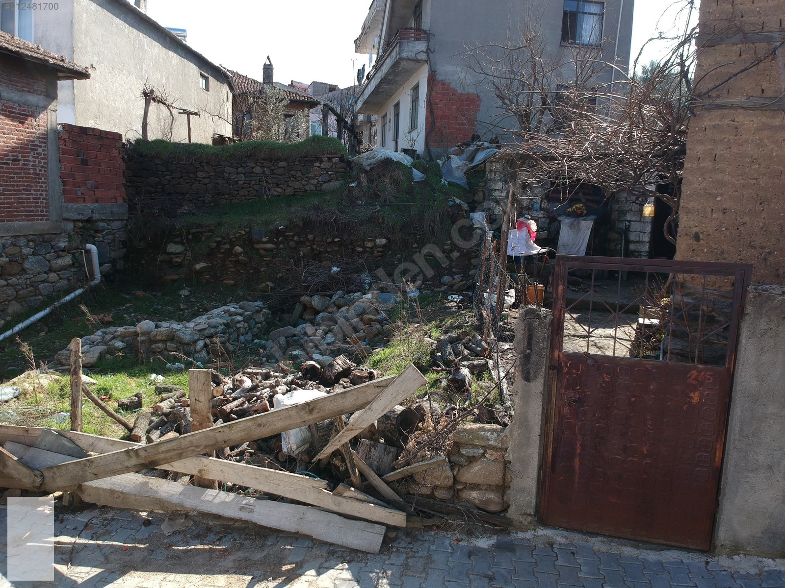 KAZDAĞ EMLAK�TAN ÇANAKKALE BAYRAMİÇ EVCİLER KÖYÜ 84 m2 ARSA Satılık