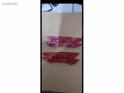 Clio 5 Sol Sağ Arka Tampon Reflektörü 2020 265651206R 265602442R