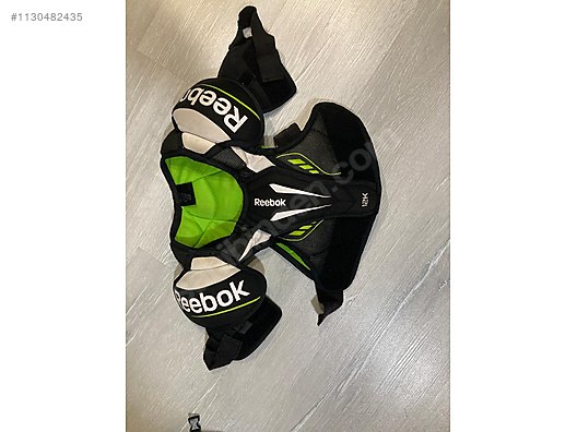 Reebok deals hockey clothing