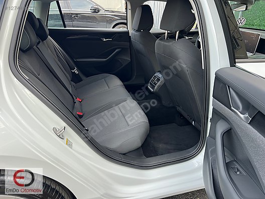 Vasıta / Otomobil / Volkswagen / Passat Variant / 1.5 e-TSI / Impression