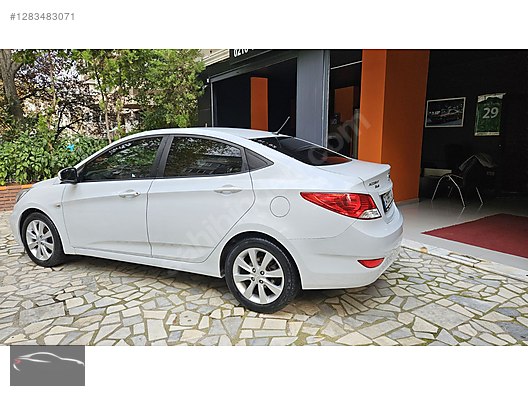Vasıta / Otomobil / Hyundai / Accent Blue / 1.6 CRDI / Mode Plus