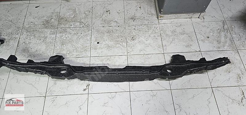 Mercedes C Tampon (Ön)