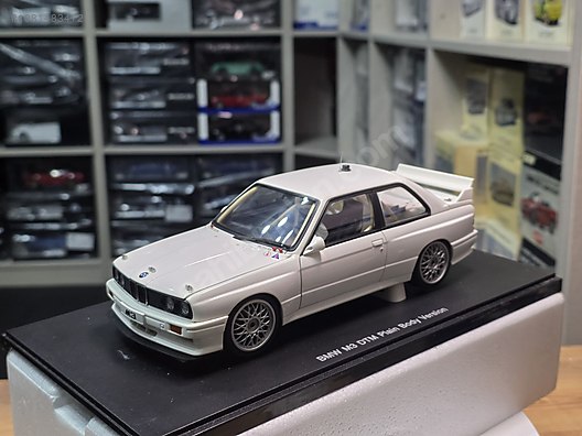 1:18 Autoart - BMW M3 E30 DTM Beyaz renk hatasız kutulu ürün. on