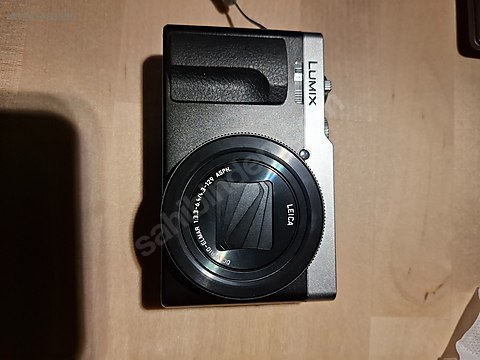 126148355083x.jpg