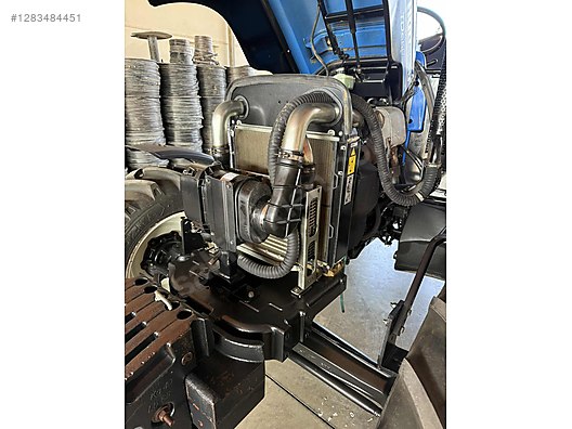 Machinery / Agricultural Machines / Tractors / New Holland / TD65D