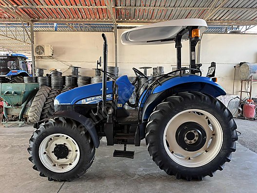 Machinery / Agricultural Machines / Tractors / New Holland / TD65D