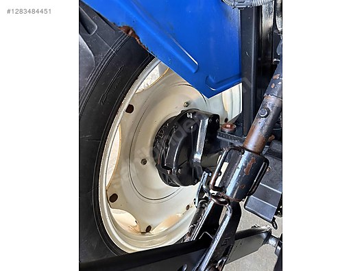 Machinery / Agricultural Machines / Tractors / New Holland / TD65D