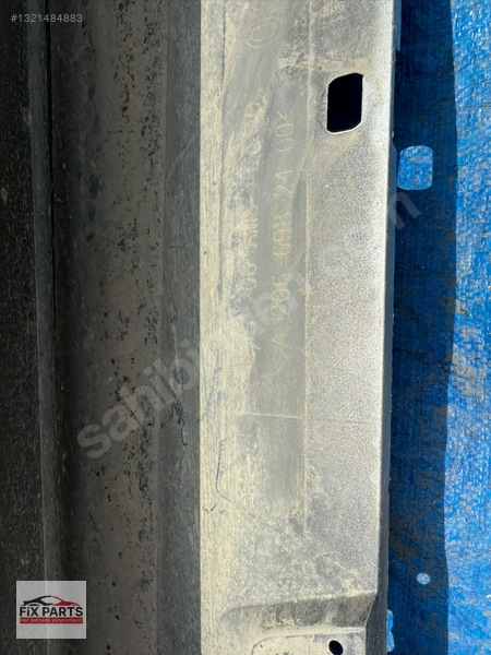 Mercedes C Marşpiyel Sacı