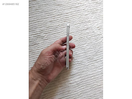 Used & Brand New Items / Cell Phones & Accessories / Cell Phones / Apple / iPhone 7