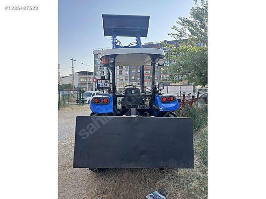 Machinery / Agricultural Machines / Tractors / New Holland / 75-56s