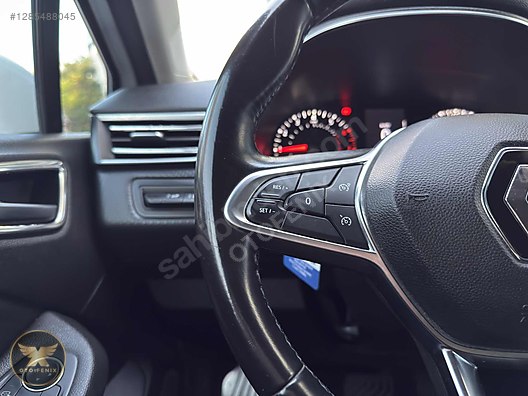 OTOFENİX 2020 RENAULT CLİO 1.3 TCe TOUCH 91.877 KM