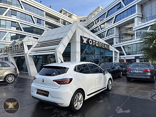 OTOFENİX 2020 RENAULT CLİO 1.3 TCe TOUCH 91.877 KM