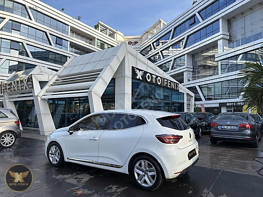 OTOFENİX 2020 RENAULT CLİO 1.3 TCe TOUCH 91.877 KM