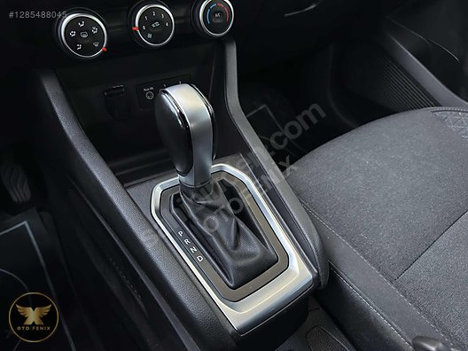 OTOFENİX 2020 RENAULT CLİO 1.3 TCe TOUCH 91.877 KM