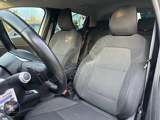 OTOFENİX 2020 RENAULT CLİO 1.3 TCe TOUCH 91.877 KM