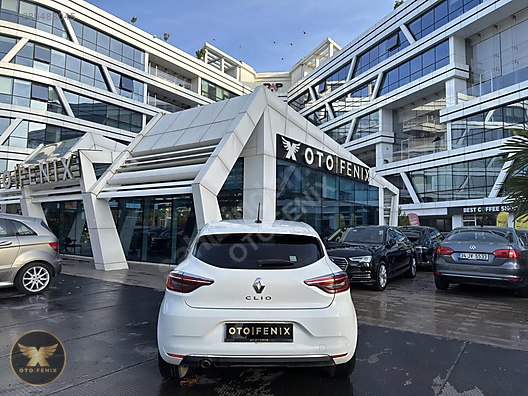 OTOFENİX 2020 RENAULT CLİO 1.3 TCe TOUCH 91.877 KM