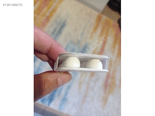 Used & Brand New Items / Cell Phones & Accessories / Accessories / Bluetooth Headphones