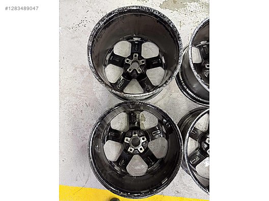 Vehicle Parts / Automotive Equipment / Rims & Tires / Rims