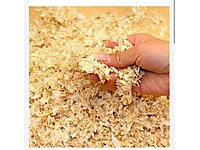 çuvalda çam talaşı