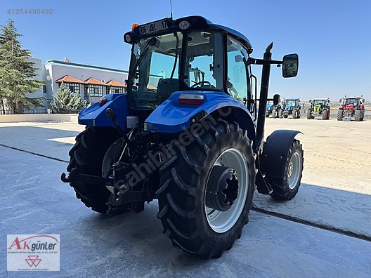 Machinery / Agricultural Machines / Tractors / New Holland / TR5.115