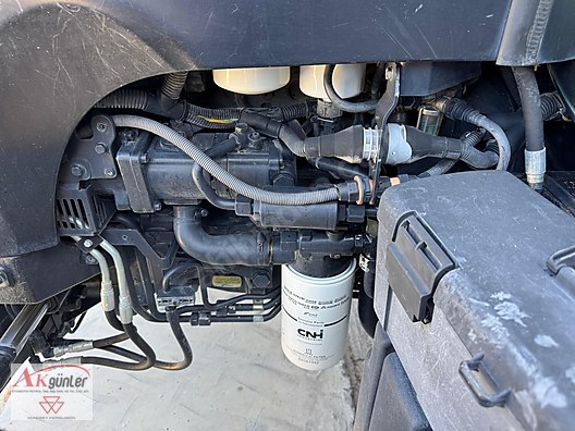 Machinery / Agricultural Machines / Tractors / New Holland / TR5.115