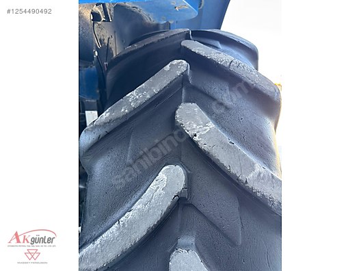 Machinery / Agricultural Machines / Tractors / New Holland / TR5.115