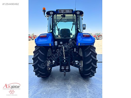 Machinery / Agricultural Machines / Tractors / New Holland / TR5.115