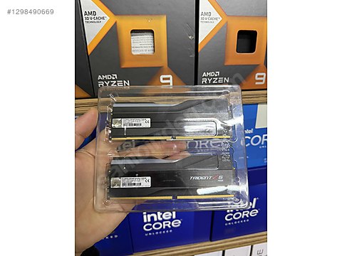 さとし GSKILL 64GB(2x32) TRIDENT Z5 RGB SİYAH DDR5 5600mhz CL28 Dual