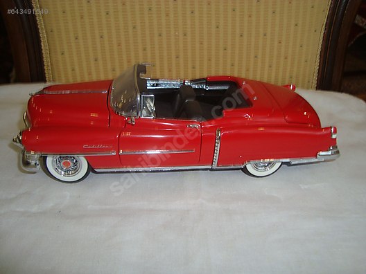 Franklin Mint Diecast Model 1:24 Cadillac Araba - 643491549