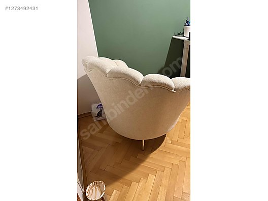 Used & Brand New Items / Home Decor / Furniture / Den & Living Room / Armchair