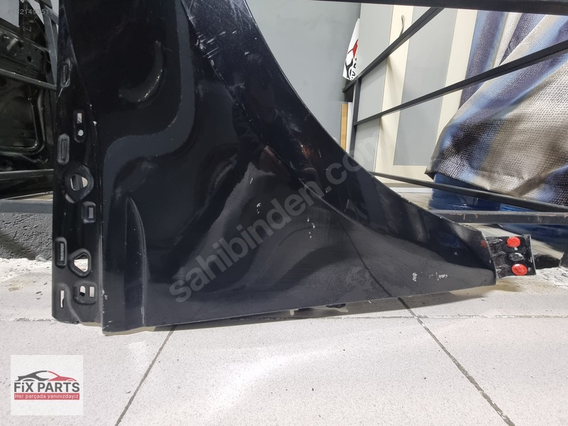 Land Rover Range Rover Çamurluk