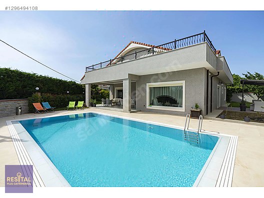 NİLÜFERKÖY'DE 750 m2 ARSA ALANI MÜSTAKİL 5+1 SATILIK VİLLA