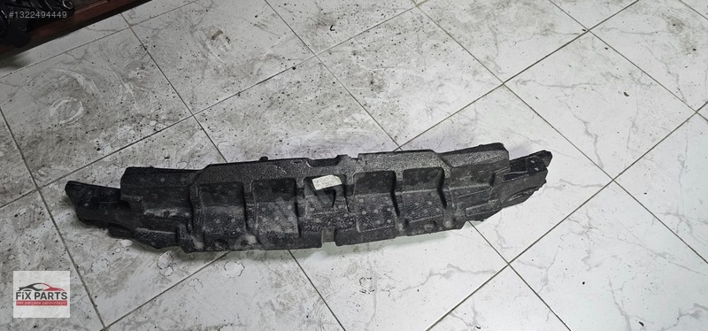Mercedes C Tampon (Ön)
