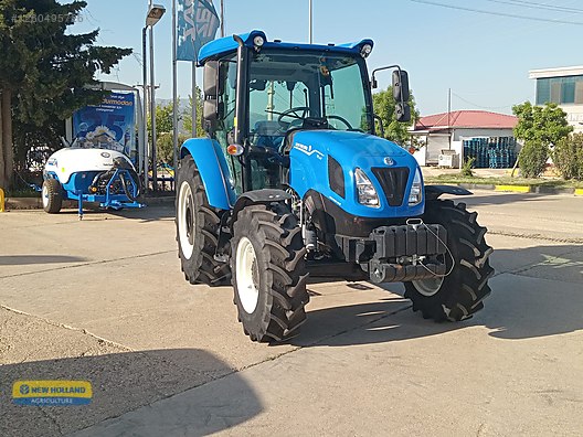 Machinery / Agricultural Machines / Tractors / New Holland / T4.75S