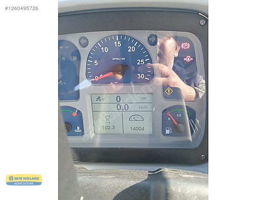 Machinery / Agricultural Machines / Tractors / New Holland / T4.75S