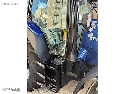 Machinery / Agricultural Machines / Tractors / New Holland / T5.140