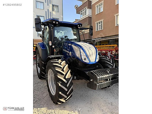 Machinery / Agricultural Machines / Tractors / New Holland / T5.140